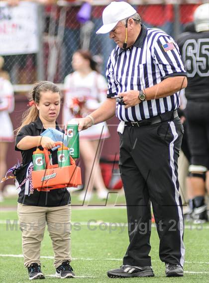 Thumbnail 2 in Hallsville vs Lovejoy (UIL 4A Bi-District Playoff) photogallery.