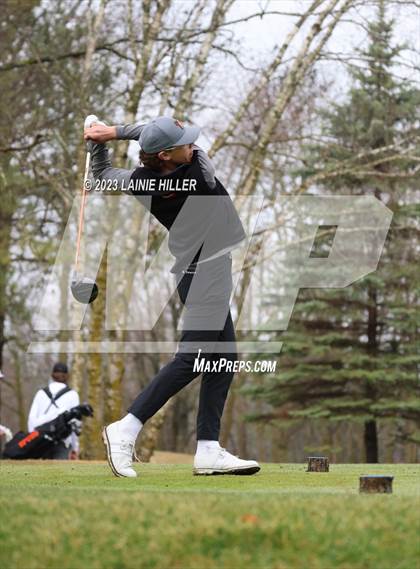 Thumbnail 3 in Bemidji Invitational photogallery.
