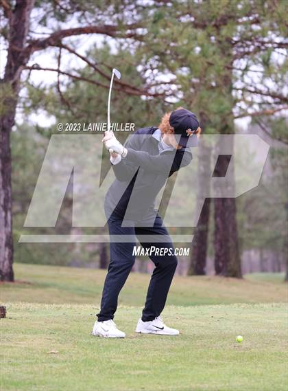 Thumbnail 2 in Bemidji Invitational photogallery.
