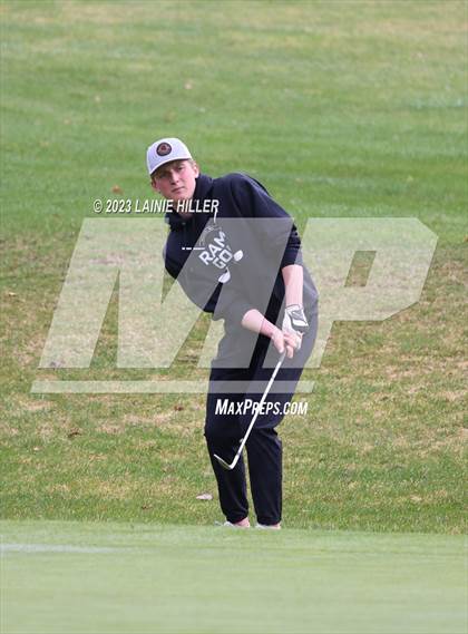 Thumbnail 2 in Bemidji Invitational photogallery.