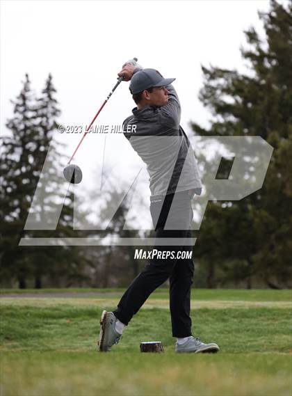 Thumbnail 3 in Bemidji Invitational photogallery.