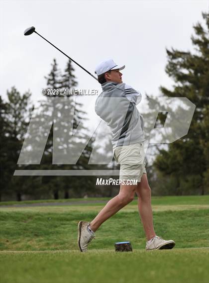 Thumbnail 2 in Bemidji Invitational photogallery.