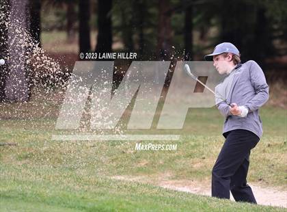Thumbnail 3 in Bemidji Invitational photogallery.