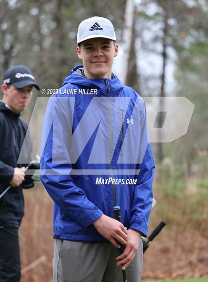 Thumbnail 2 in Bemidji Invitational photogallery.