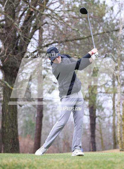 Thumbnail 2 in Bemidji Invitational photogallery.