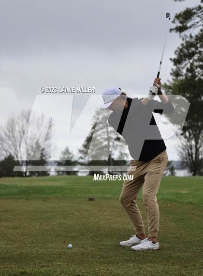 Thumbnail 2 in Bemidji Invitational photogallery.