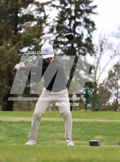 Thumbnail 2 in Bemidji Invitational photogallery.