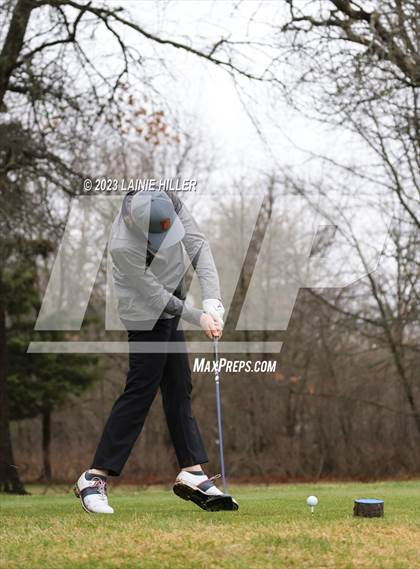 Thumbnail 2 in Bemidji Invitational photogallery.