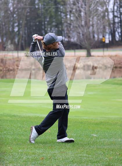 Thumbnail 2 in Bemidji Invitational photogallery.