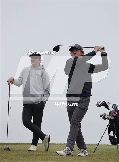 Thumbnail 3 in Bemidji Invitational photogallery.