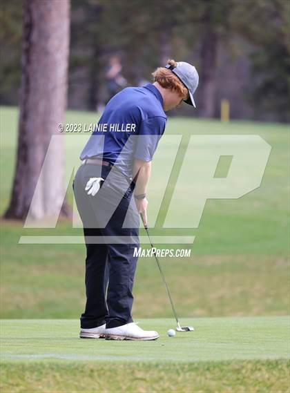 Thumbnail 3 in Bemidji Invitational photogallery.