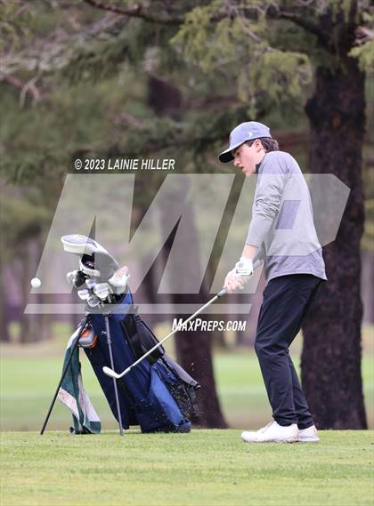 Thumbnail 3 in Bemidji Invitational photogallery.