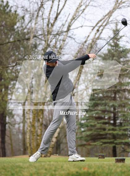 Thumbnail 3 in Bemidji Invitational photogallery.