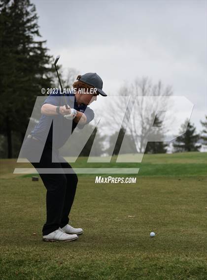 Thumbnail 2 in Bemidji Invitational photogallery.
