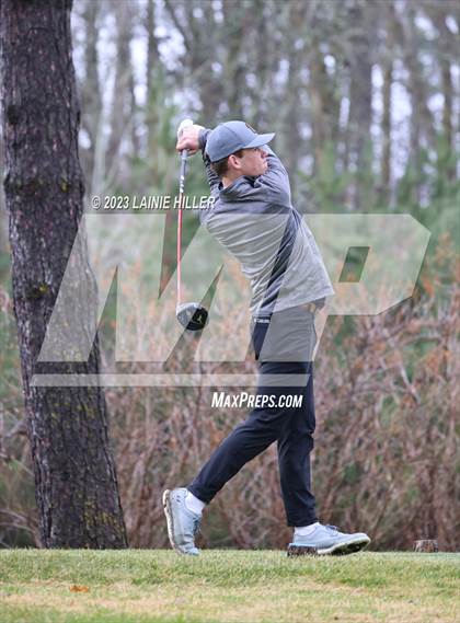 Thumbnail 3 in Bemidji Invitational photogallery.