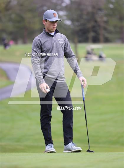 Thumbnail 3 in Bemidji Invitational photogallery.