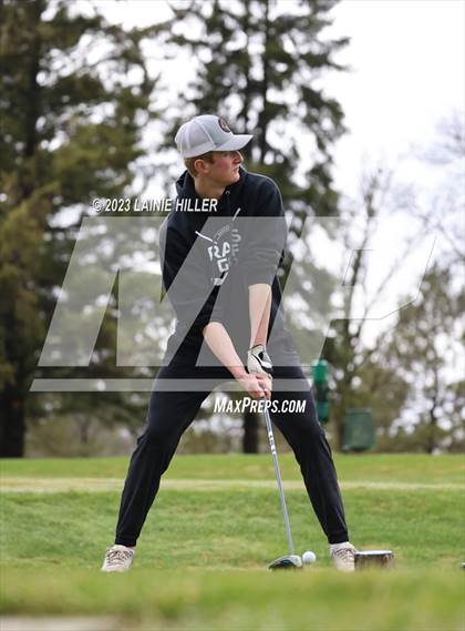Thumbnail 3 in Bemidji Invitational photogallery.
