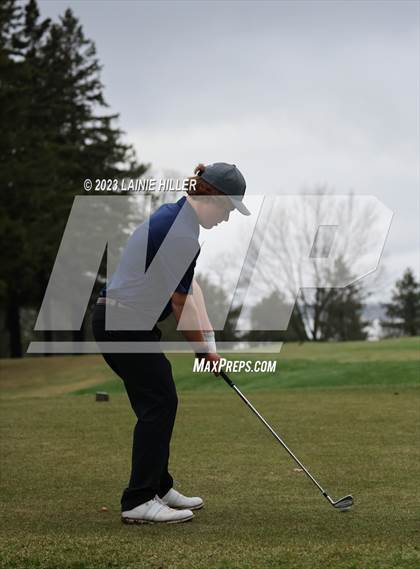 Thumbnail 3 in Bemidji Invitational photogallery.