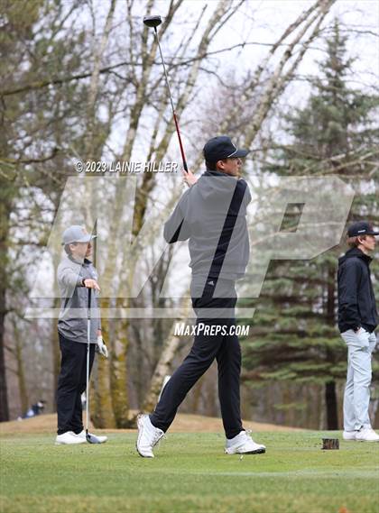 Thumbnail 3 in Bemidji Invitational photogallery.