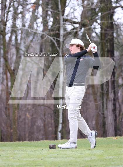 Thumbnail 3 in Bemidji Invitational photogallery.