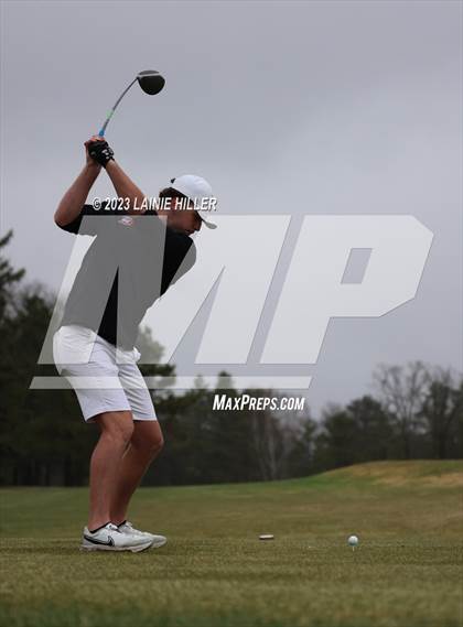 Thumbnail 3 in Bemidji Invitational photogallery.