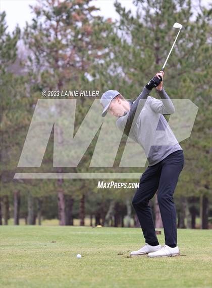 Thumbnail 3 in Bemidji Invitational photogallery.