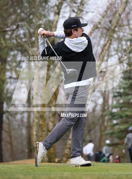 Thumbnail 3 in Bemidji Invitational photogallery.