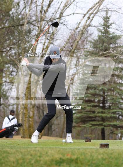 Thumbnail 1 in Bemidji Invitational photogallery.