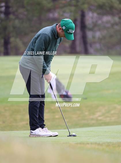 Thumbnail 3 in Bemidji Invitational photogallery.