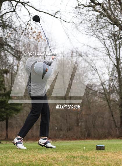 Thumbnail 3 in Bemidji Invitational photogallery.