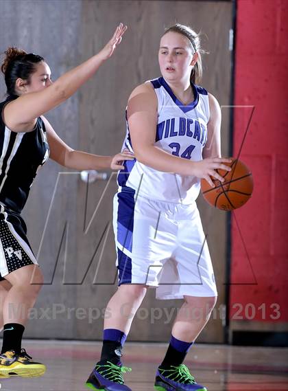 Thumbnail 3 in Arvada West vs. Prairie View (Fairview Festival) photogallery.