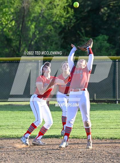 Thumbnail 1 in Dover vs Atkins (3A District second round) photogallery.