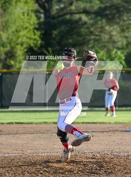 Thumbnail 3 in Dover vs Atkins (3A District second round) photogallery.