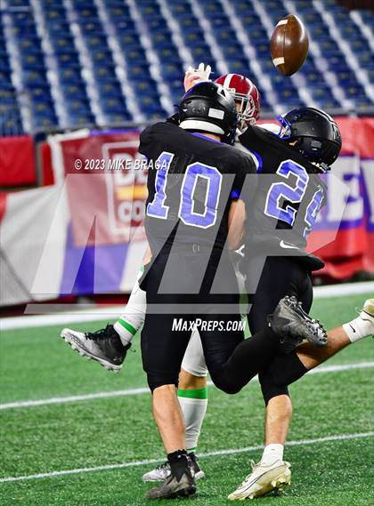 Thumbnail 2 in Carver vs. West Boylston/Tahanto (MIAA D8 Final) photogallery.