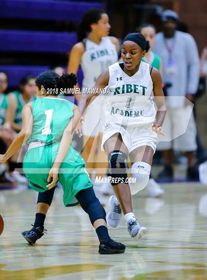 Thumbnail 3 in Ribet Academy vs Eagle Rock photogallery.