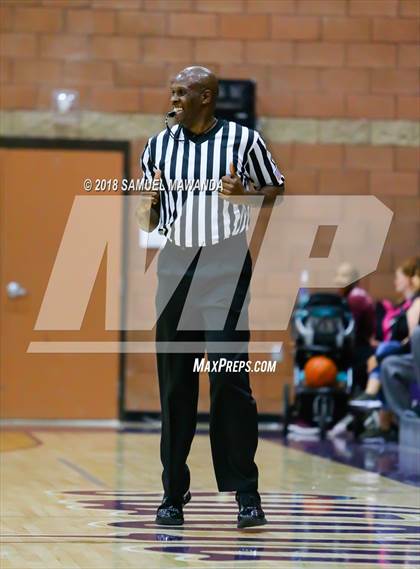 Thumbnail 2 in Ribet Academy vs Eagle Rock photogallery.