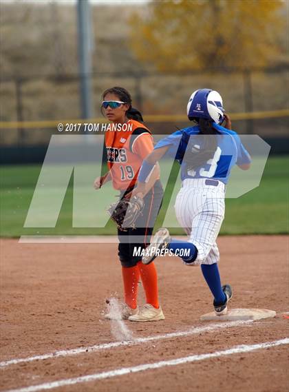 Thumbnail 3 in Erie vs Pueblo Central (CHSAA 4A Quarterfinal) photogallery.