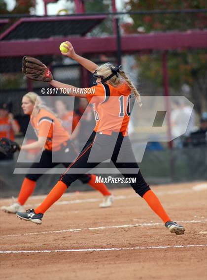 Thumbnail 2 in Erie vs Pueblo Central (CHSAA 4A Quarterfinal) photogallery.