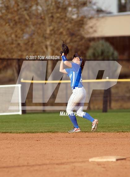 Thumbnail 1 in Erie vs Pueblo Central (CHSAA 4A Quarterfinal) photogallery.