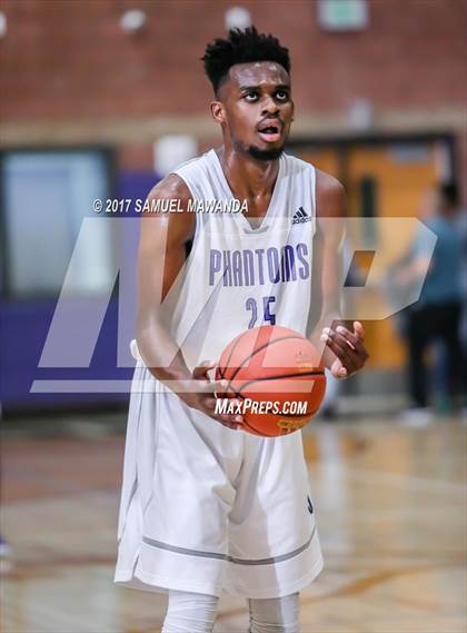 Thumbnail 1 in Sierra Canyon vs. Cathedral photogallery.