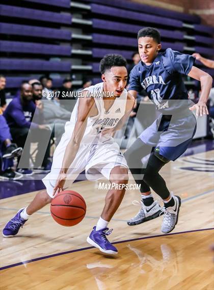 Thumbnail 2 in Sierra Canyon vs. Cathedral photogallery.