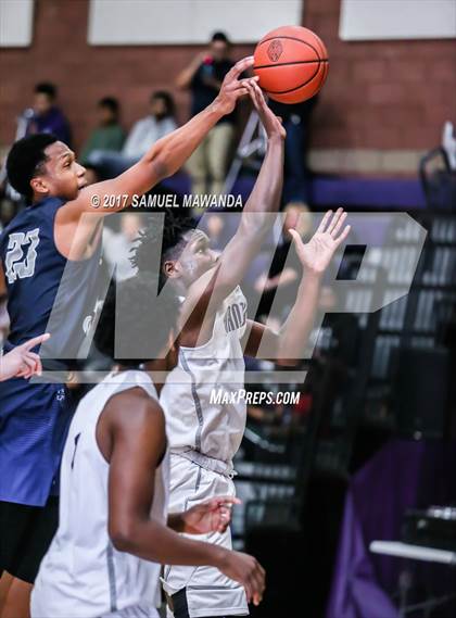 Thumbnail 2 in Sierra Canyon vs. Cathedral photogallery.