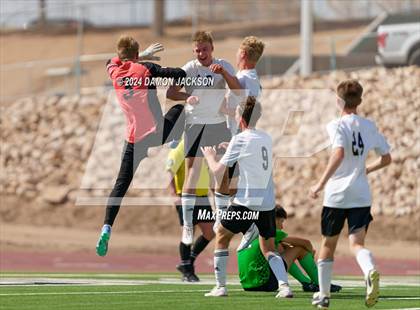 Thumbnail 3 in Spring Creek vs Virgin Valley (JV Team Bulldog Invitational) photogallery.