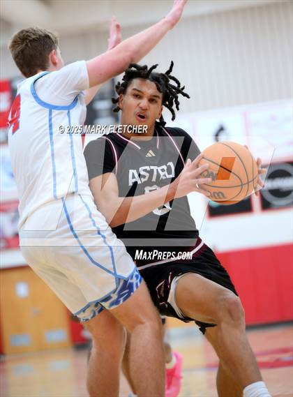 Thumbnail 3 in Astronaut @ Seabreeze photogallery.