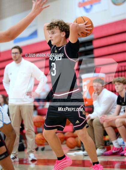 Thumbnail 3 in Astronaut @ Seabreeze photogallery.