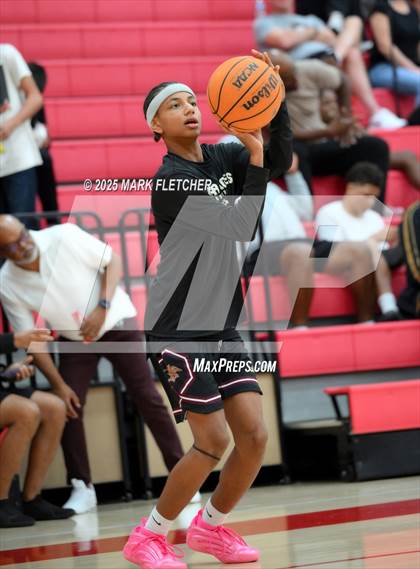 Thumbnail 2 in Astronaut @ Seabreeze photogallery.