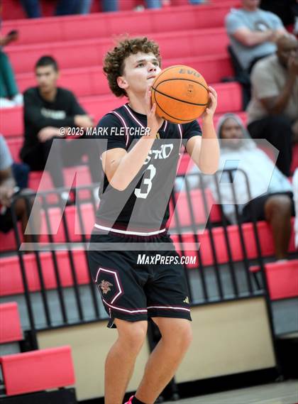 Thumbnail 2 in Astronaut @ Seabreeze photogallery.