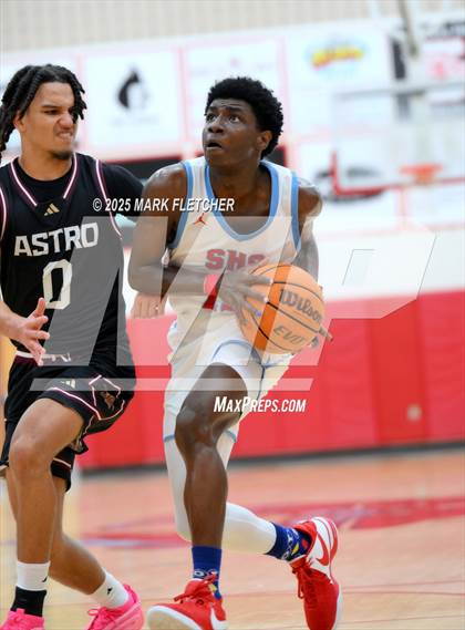 Thumbnail 3 in Astronaut @ Seabreeze photogallery.