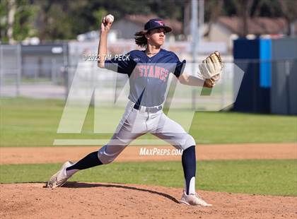 Thumbnail 1 in Yorba Linda @ Esperanza photogallery.