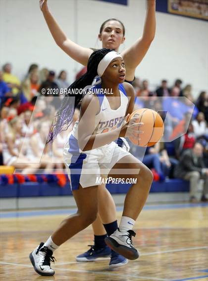 Thumbnail 1 in Jemison @ Chilton County photogallery.